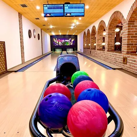 Hotel Bily Beranek Kralovice 3*