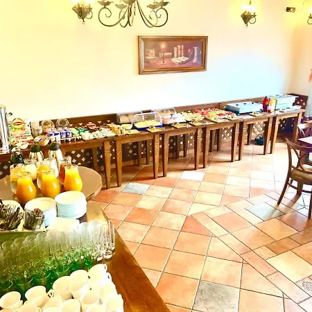Bily Beranek Kralovice Hotel