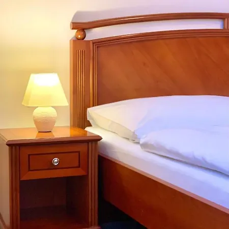 Bily Beranek Kralovice Szálloda 3*