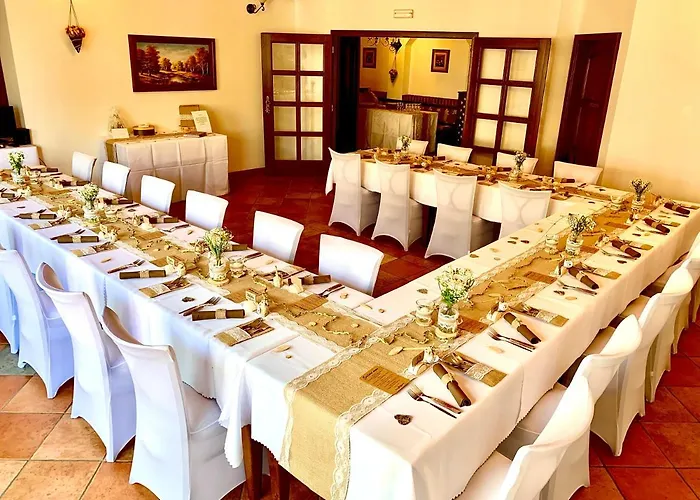 Bílý Beránek Kralovice Hotel 3*